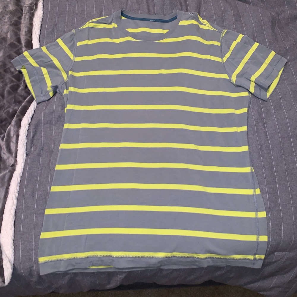 Lulu lemon shirt